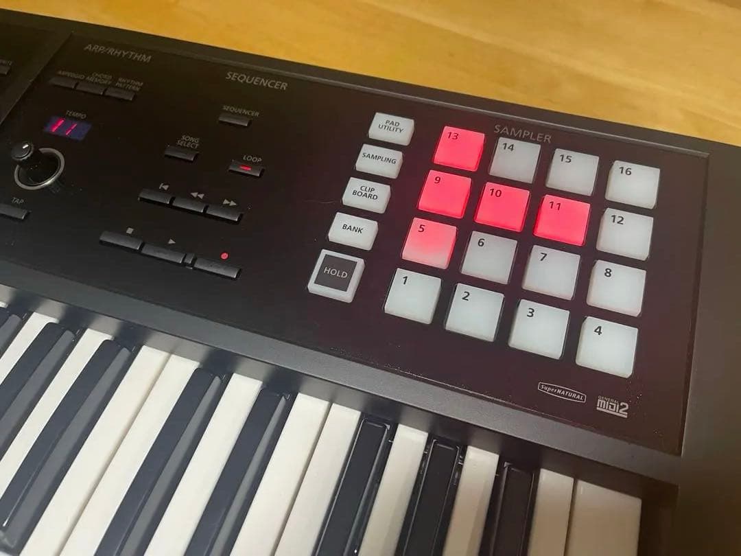 Roland FA-06【純正ソフトケース、完動美品】
