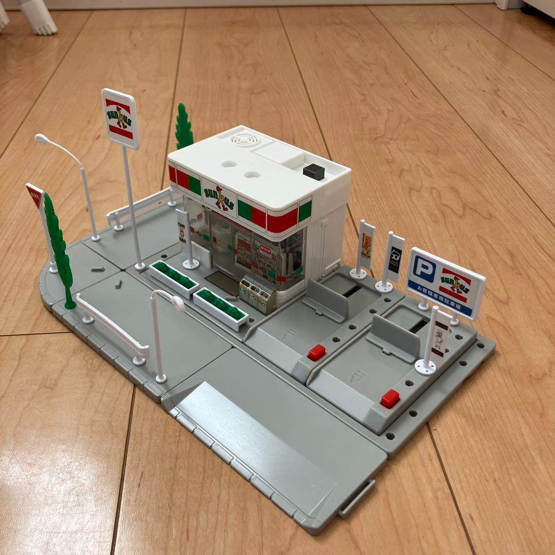 トミカタウン サンクス コンビニ