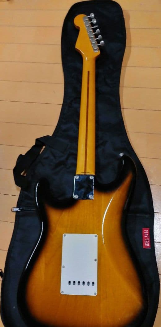 美品 Fender japan フェンダージャパン　ストラトキャスター　ST57