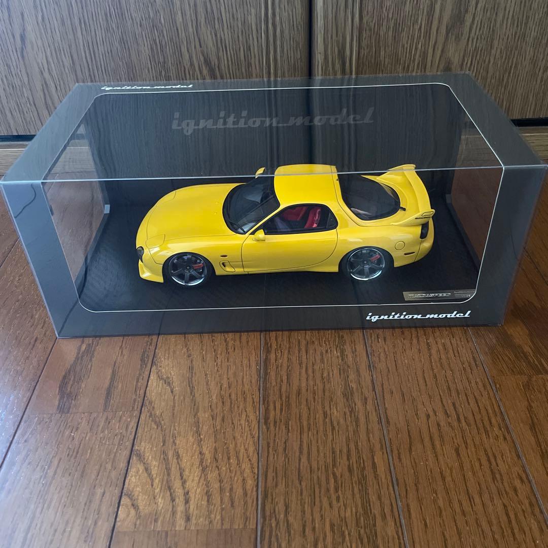 イグニッションモデル 1/18 マツダRX-7 FD35