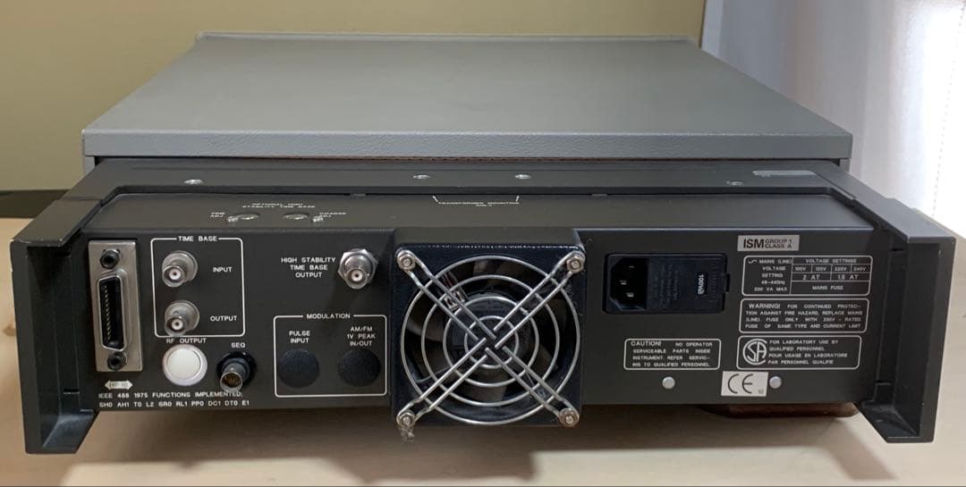 【横河・ヒューレット・パッカード】HP 8657B シンセサイズド標準信号発生器