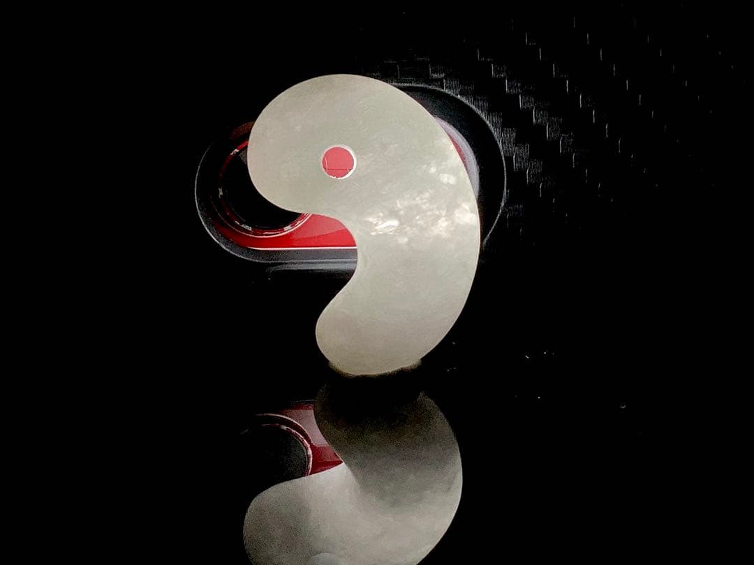 ✳ 糸魚川翡翠勾玉最高峰部類　アイスジェイド氷種　30.5mm ✳機械鑑定付‼️