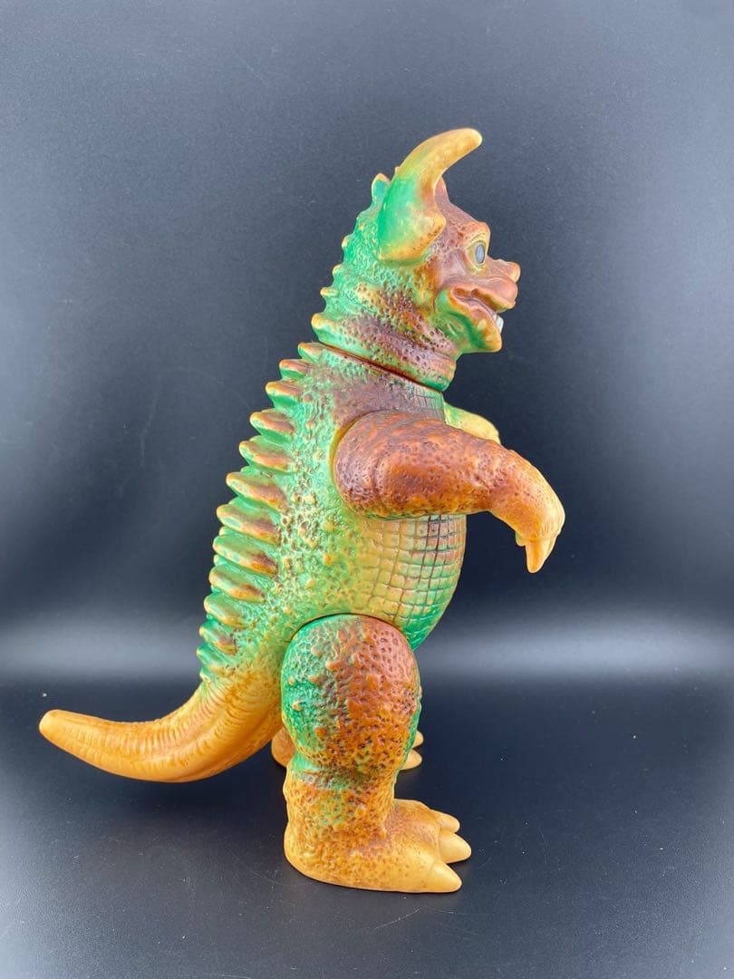 【中古品】バラゴン　マルサン　東宝　1966 当時物　ウルトラマン　フィギュア