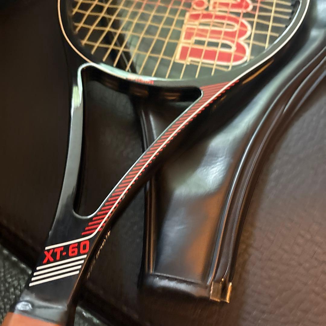 美品　硬式テニスラケット　Wilson