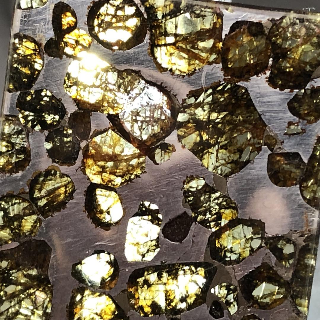 S*A様 パラサイト隕石 隕石　石鉄隕石　セリコ隕石 美品　重さ約7ｇ　ケース付