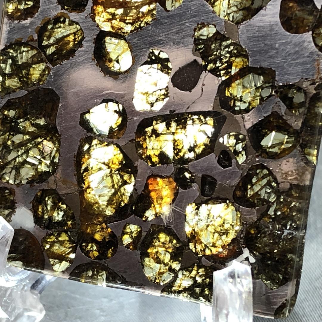 S*A様 パラサイト隕石 隕石　石鉄隕石　セリコ隕石 美品　重さ約7ｇ　ケース付