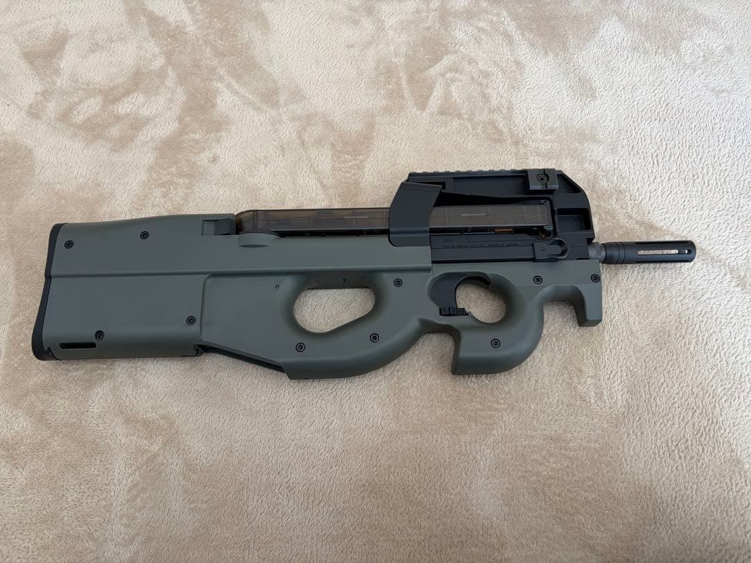 東京マルイ P90 電動ガン フルセット ガンケース付 現状品