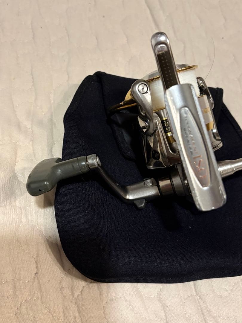 TOURNAMENT ISO 3000SHLD スピニングリール