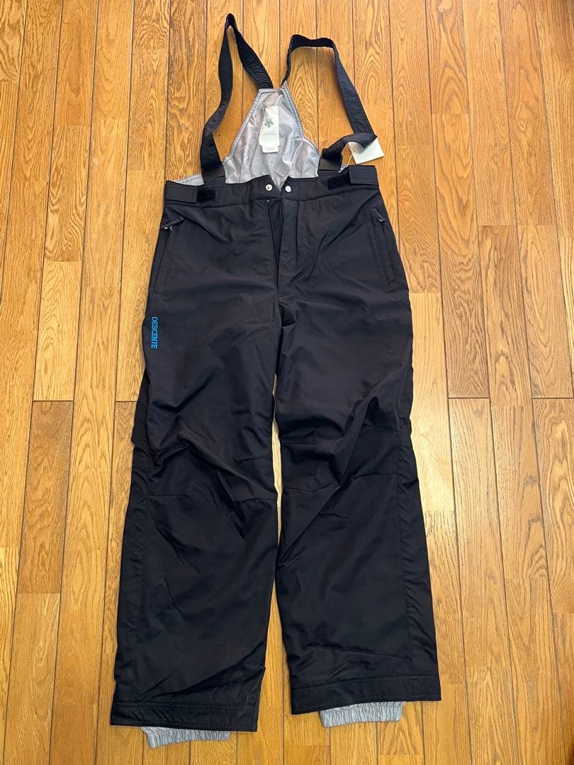 DESCENTE デサント ジュニアスキーウェア 上下 160サイズ（調整可）