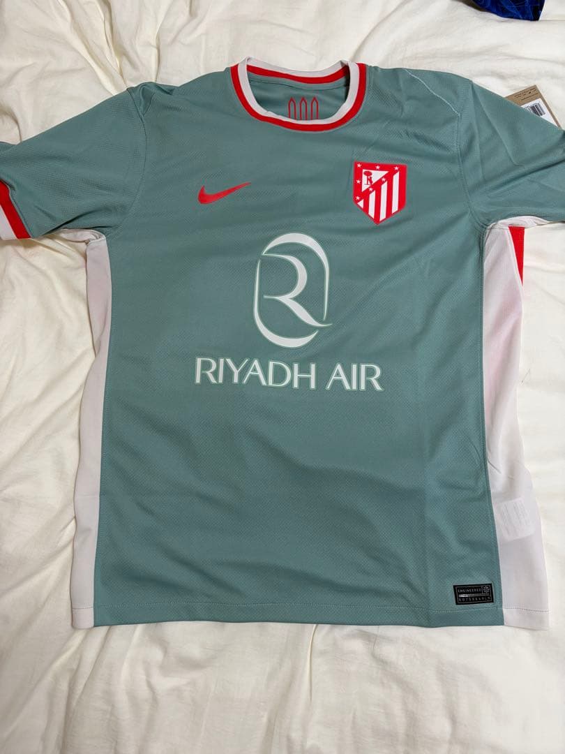 アトレティコマドリード　ユニフォーム　ナイキ　Tシャツ アトレティコ　マドリー