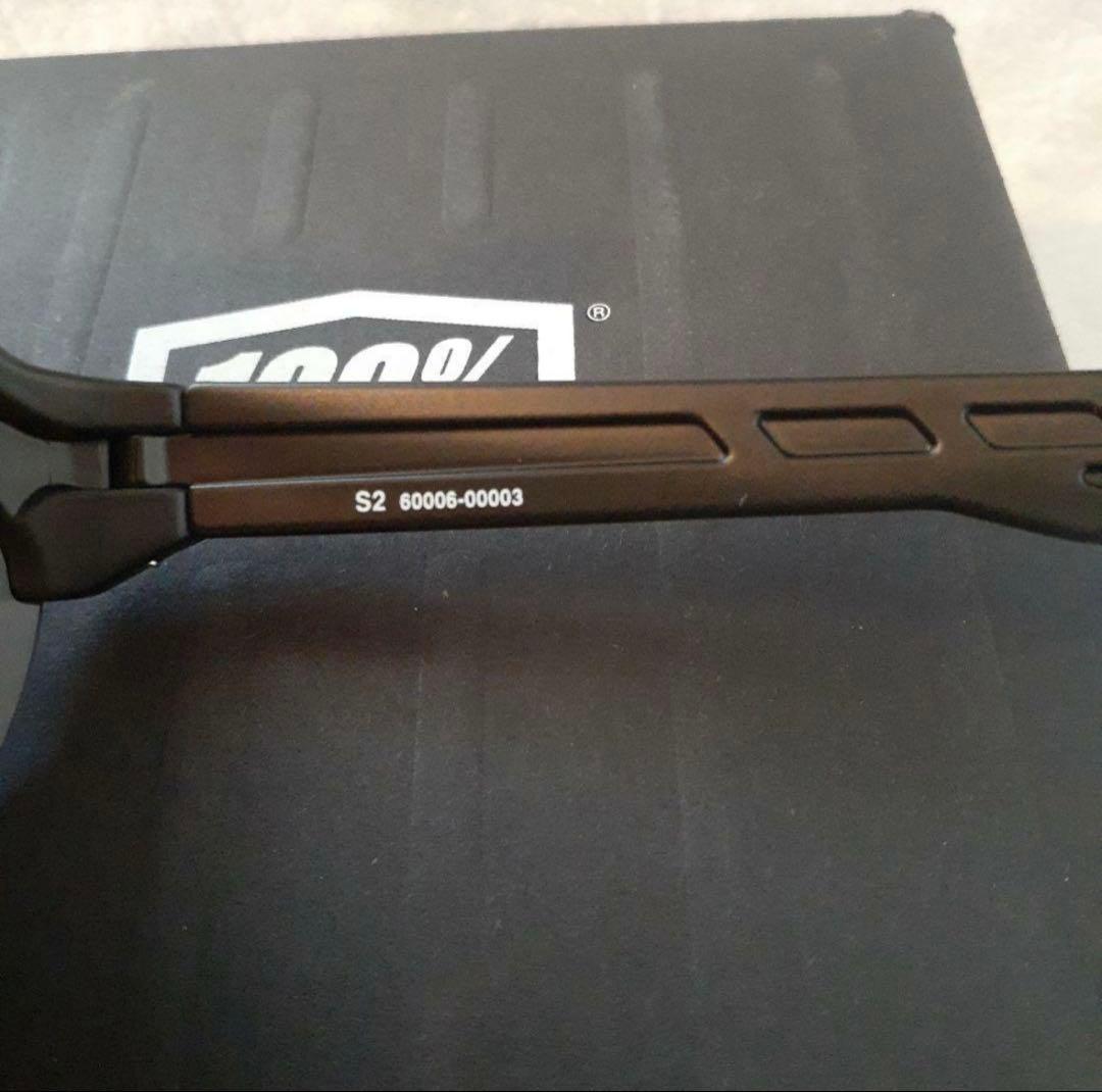 100% S2 マットブラック / ゴールドミラー ワンハンドレッド サングラス