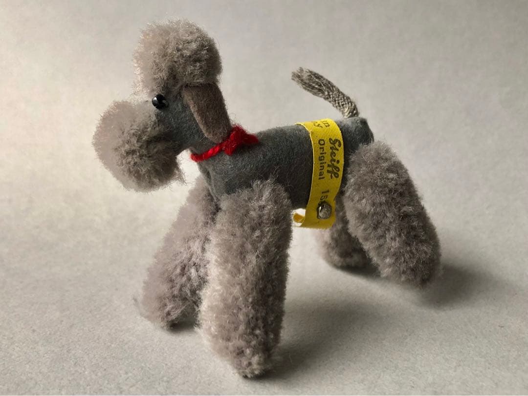 Steiff ポンポンプードル グレー