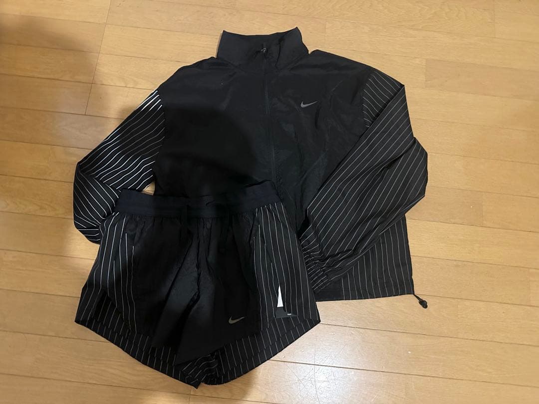 ナイキ ランニング ディビジョン　セットアップ