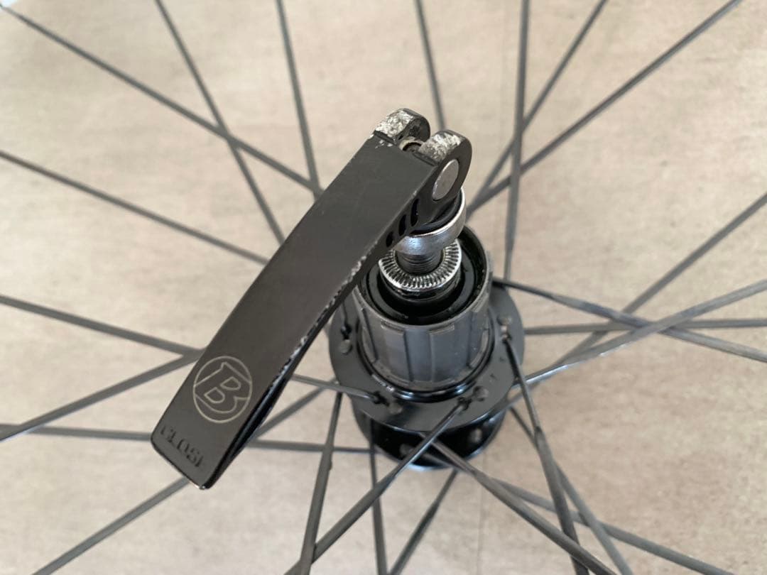 ◆BONTRAGER（ボントレガー）貴重な白ホイール◆リアのみ＆リリース付