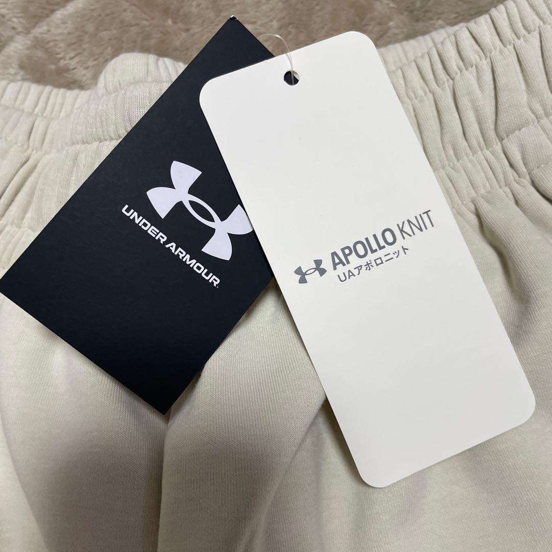 アンダーアーマー　トレーニングウェア　缶付き