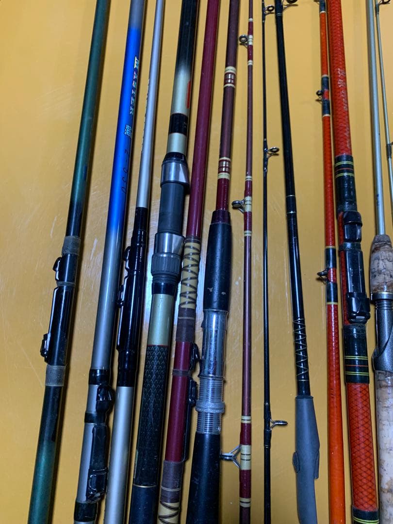 多数の釣り竿セット