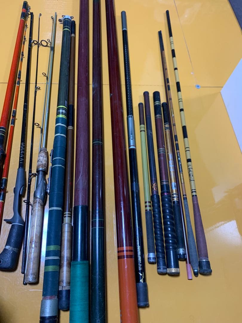 多数の釣り竿セット