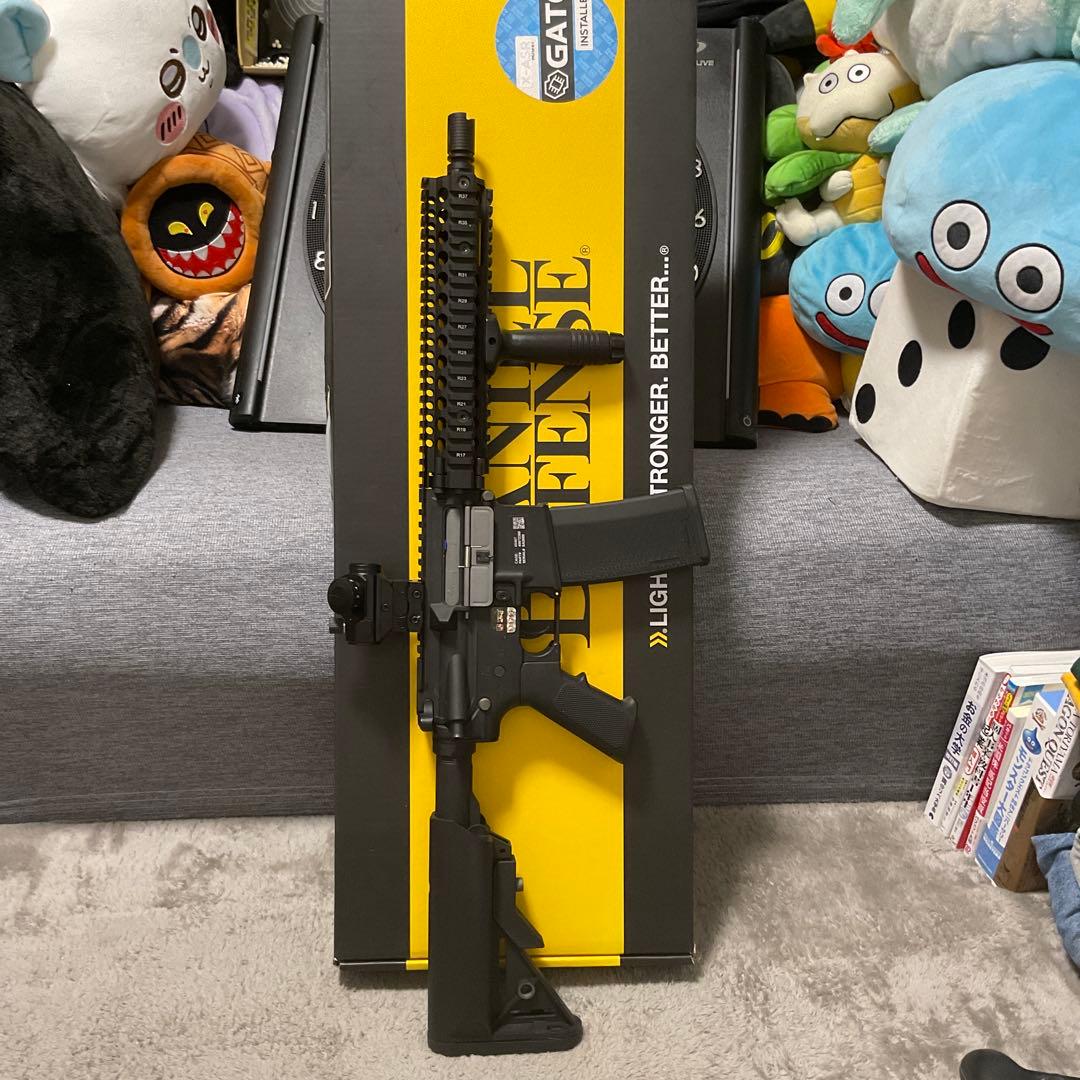 ニ*ム様 DANIEL DEFENSE 電動ガン m4