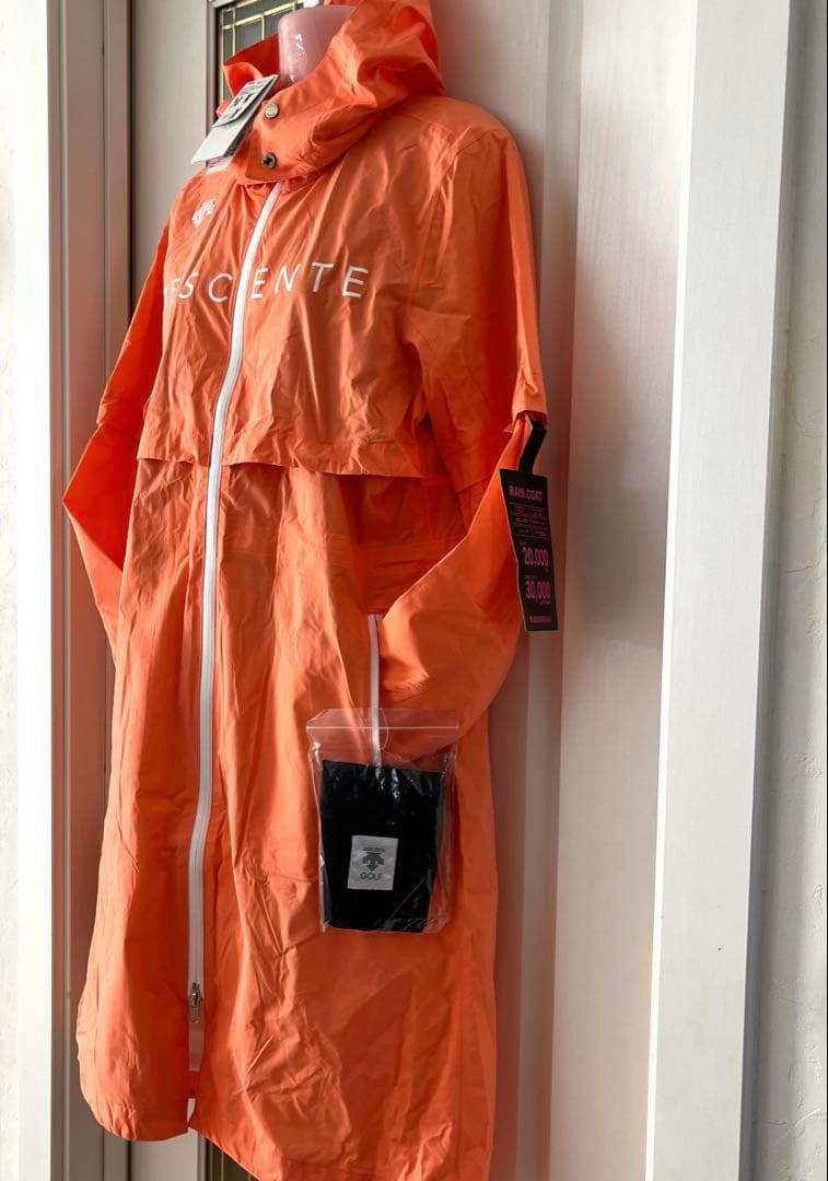 未使用　デサントゴルフ　ナイロンストレッチ　レインウェア　ワンピース　L