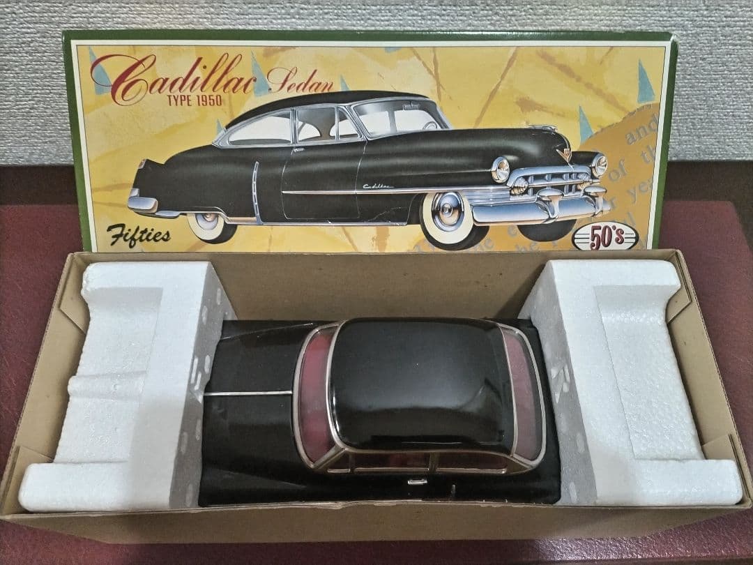 Fifties Cadillac 50' sセダンキャディラック モデルカー黒