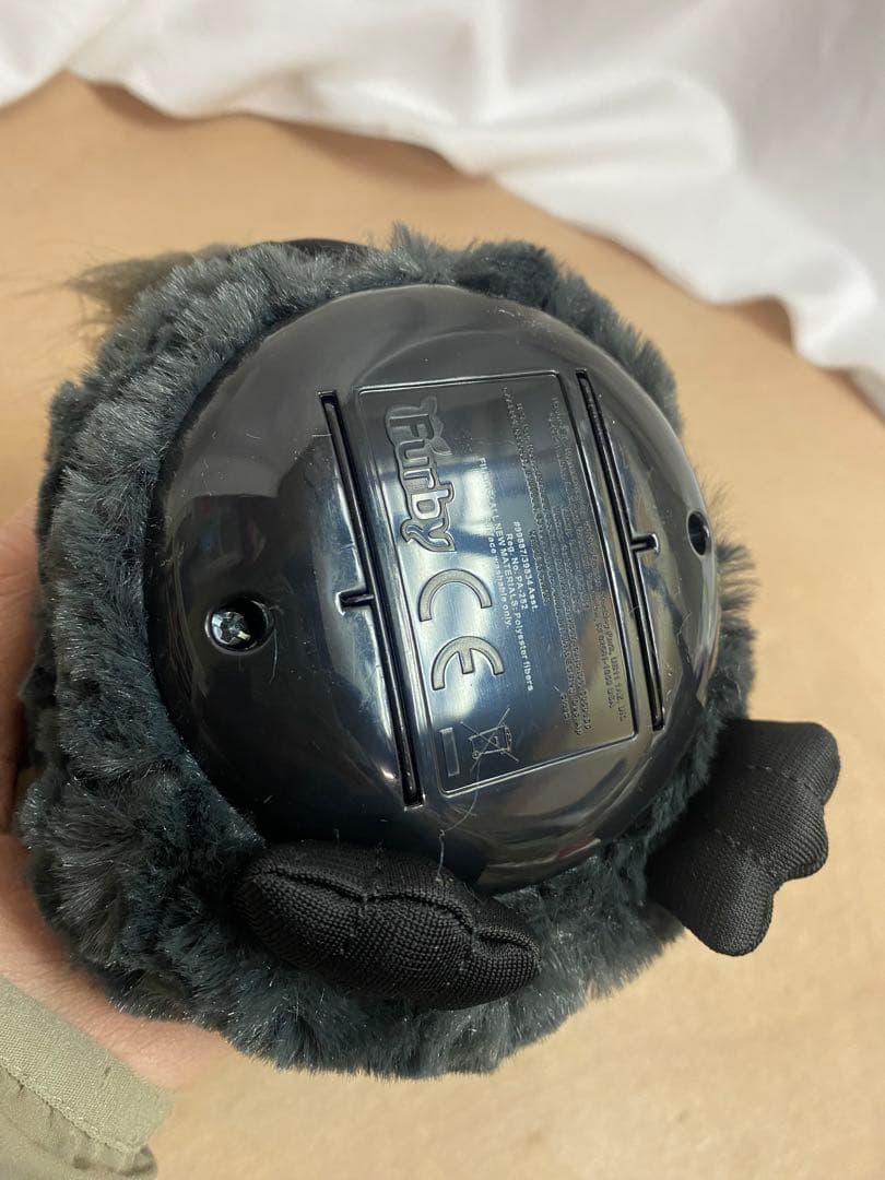 Furby ファービー　ブラック　動作未確認