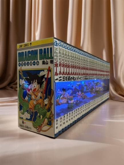 ドラゴンボール コミック 背表紙 フィギュア 24体＋LEDディスプレイケース