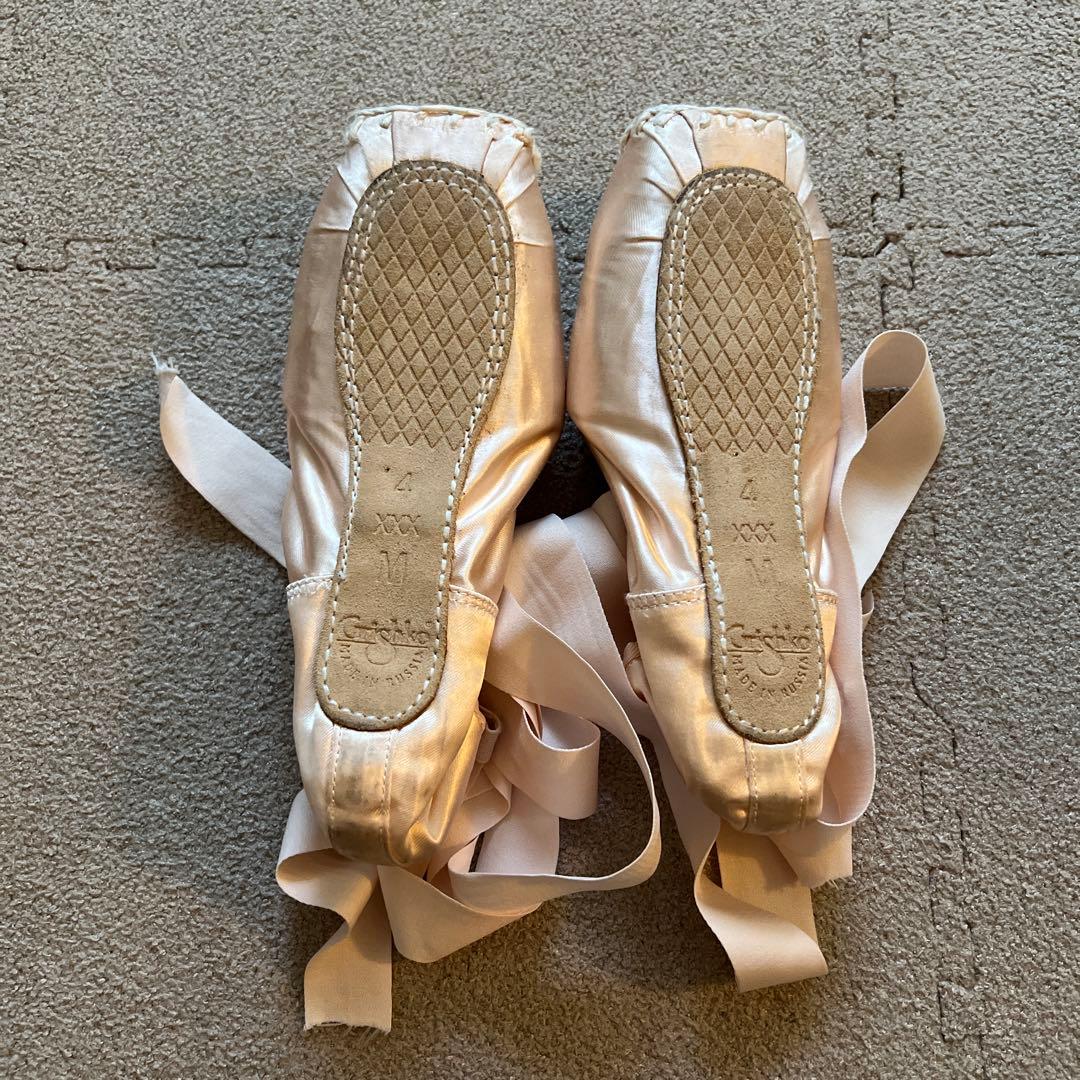 バレエトウシューズ　グリシコマヤ1