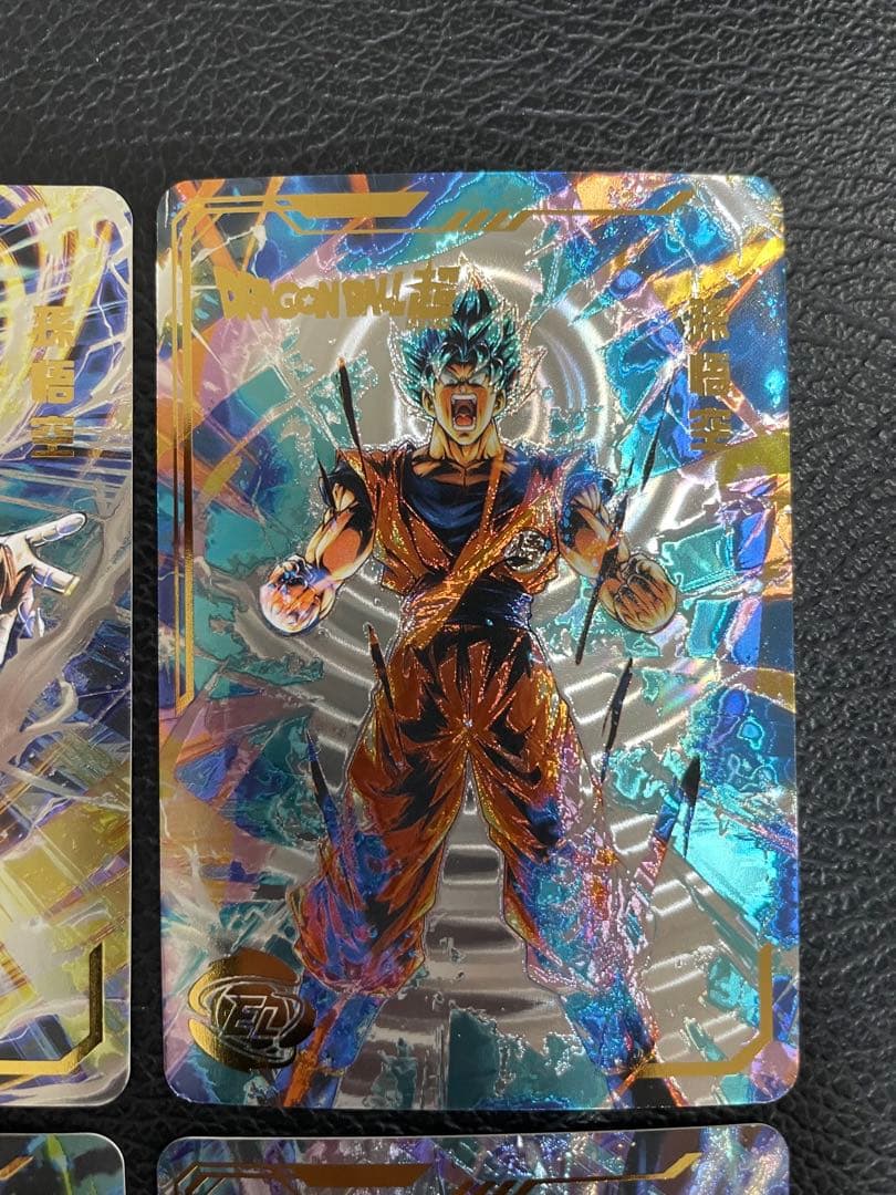 ④超サイヤ人ゴッド、ブルー孫悟空　6枚　海外版　ヒストリーオブドラゴンボール