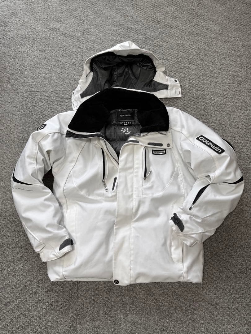 【あったかダウン】GOLDWIN ゴールドウインホワイト スキーウェア 男女共用