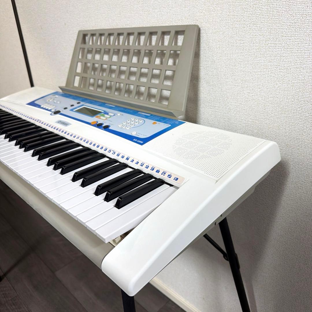 YAMAHA 電子ピアノ　EZ-J200