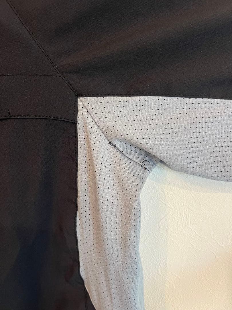 LUZeSOMBRA XL ハーフジップウィンドブレーカー