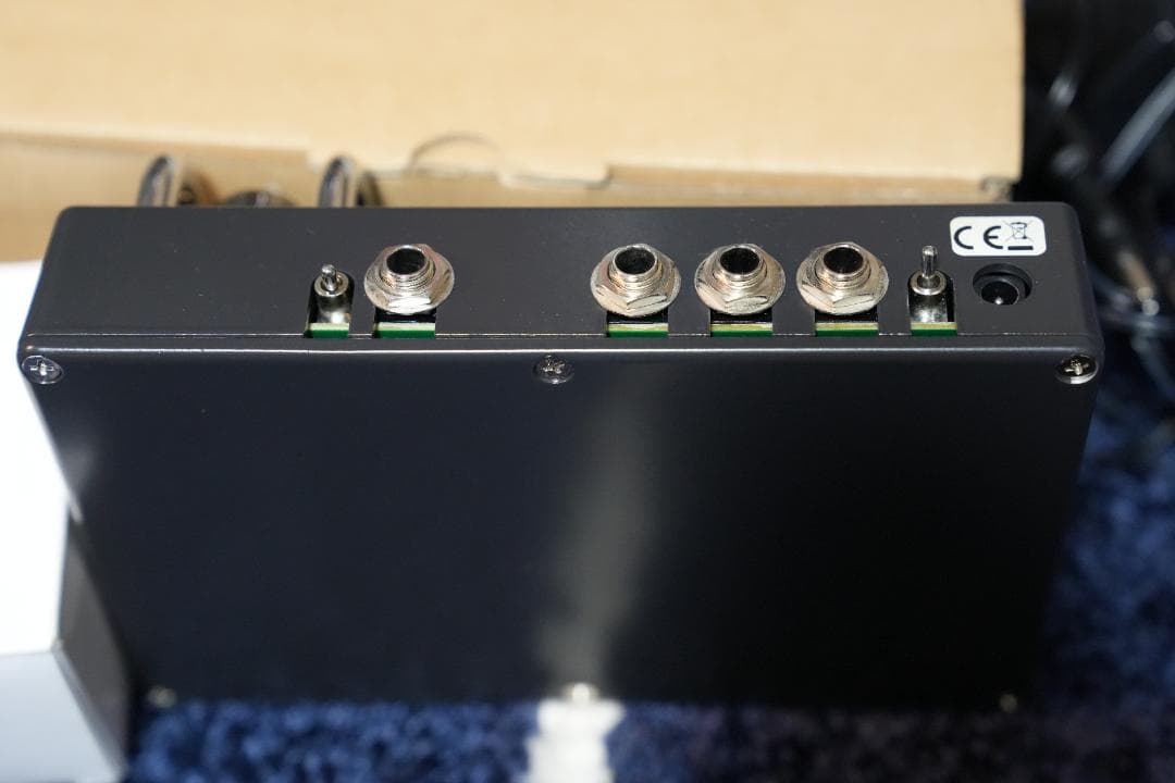 Effectrode Blackbird SR-71　真空管プリアンプ