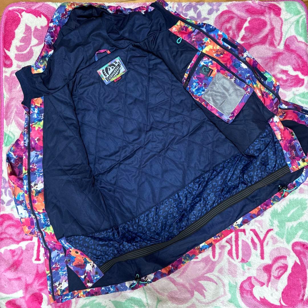 ICEPARDAL女性用カラフル花柄 スキーウェア