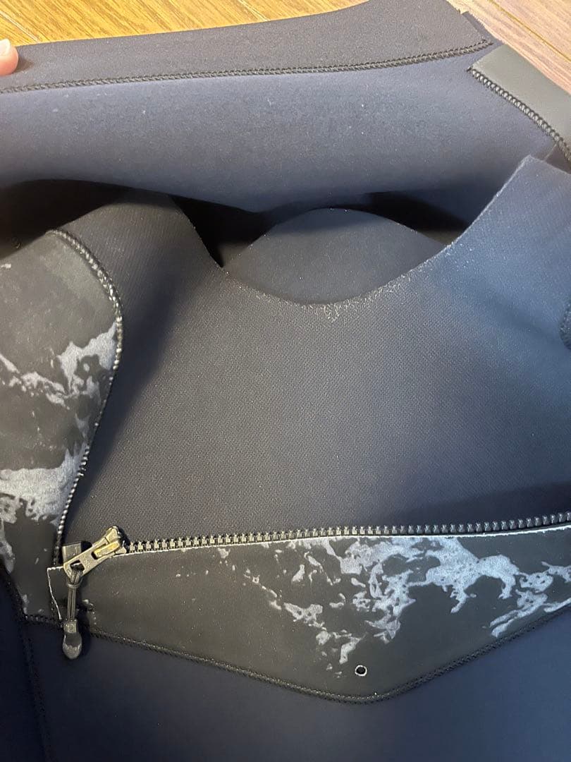 ビラボン　【美品】ウェットスーツ3×2㎜　Lサイズ　フルスーツ