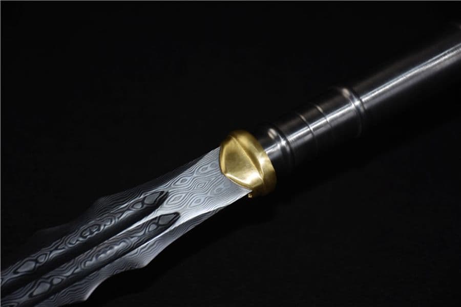 模様入り大鵬槍 古兵器   武具　刀装具　日本刀　模造刀   居合刀 長尺