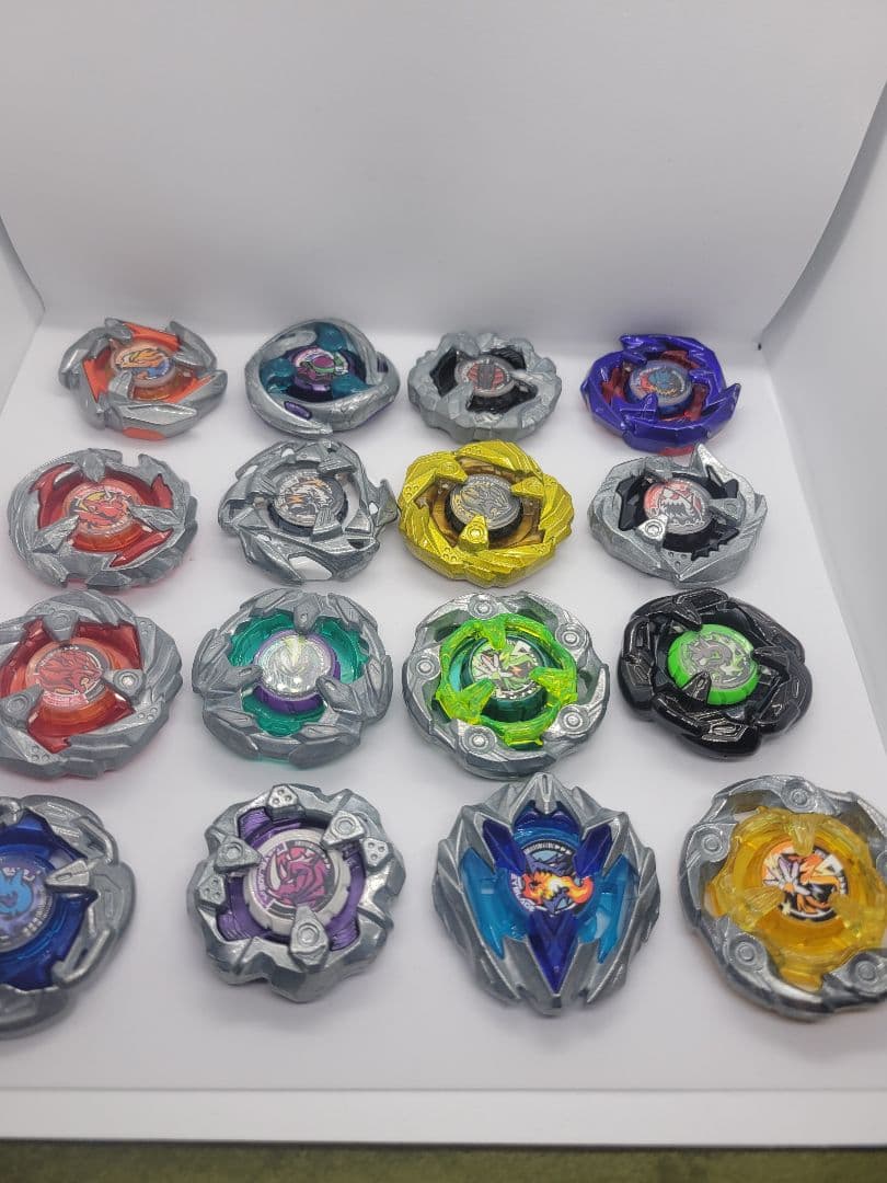 ベイブレードX まとめ売り 引退品 ウィザードロッド ケース、ベイバトルパス付き