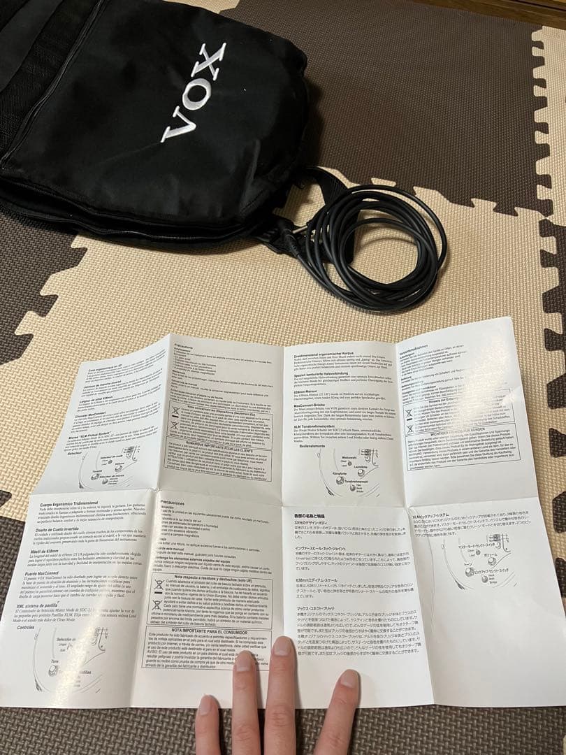 【美品】【人間工学に基づいて】【弾きやすいように設計】VOX SDC-22