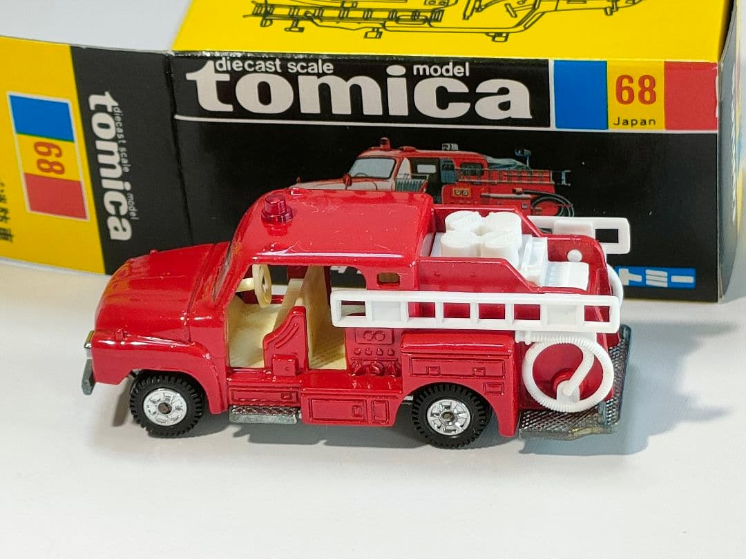 黒箱トミカ68 いすゞポンプ消防車(旧ホイール) 美品 日本製 デッドストック