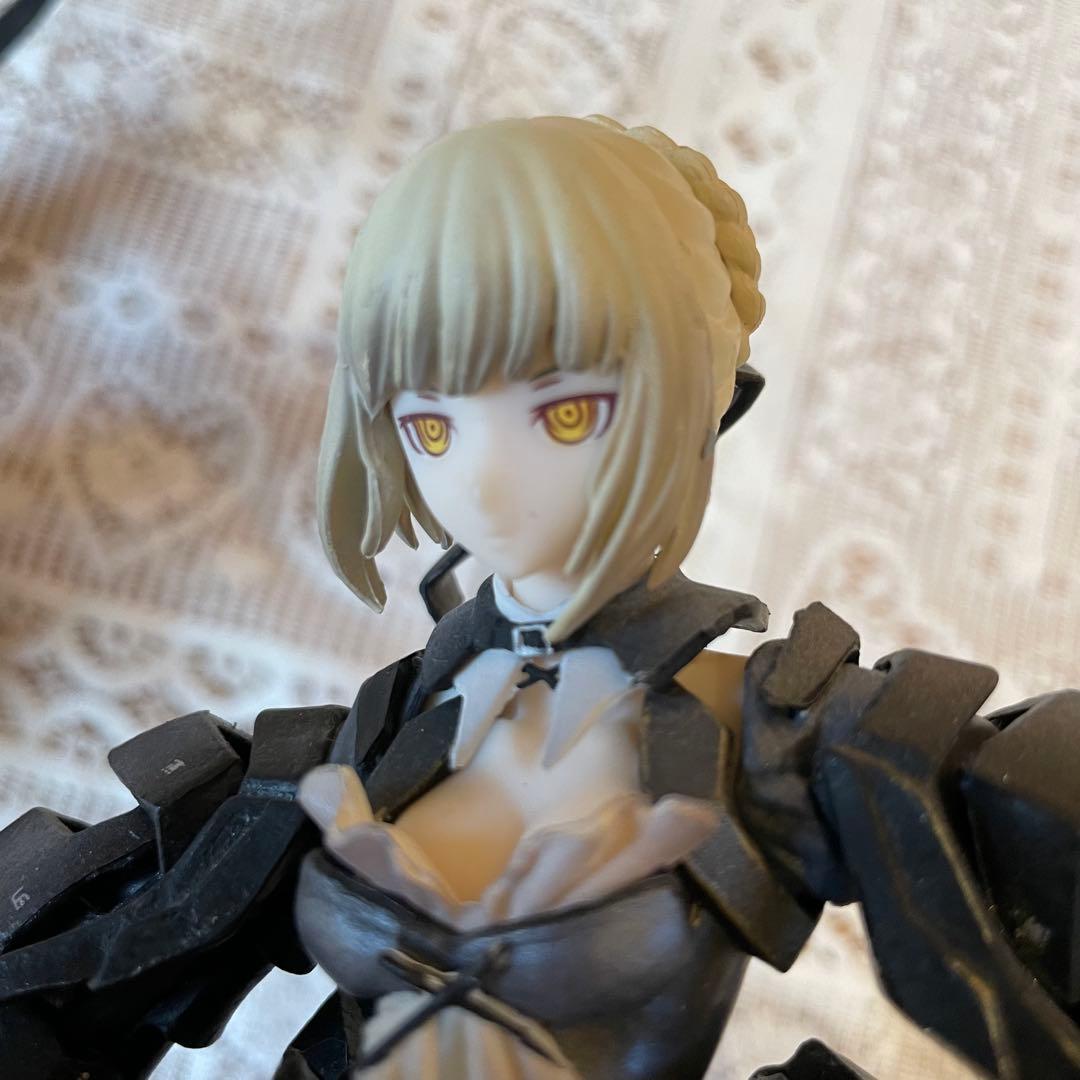 Fate セイバー・オルタ　hakuコラボパッケージ　フィギュア