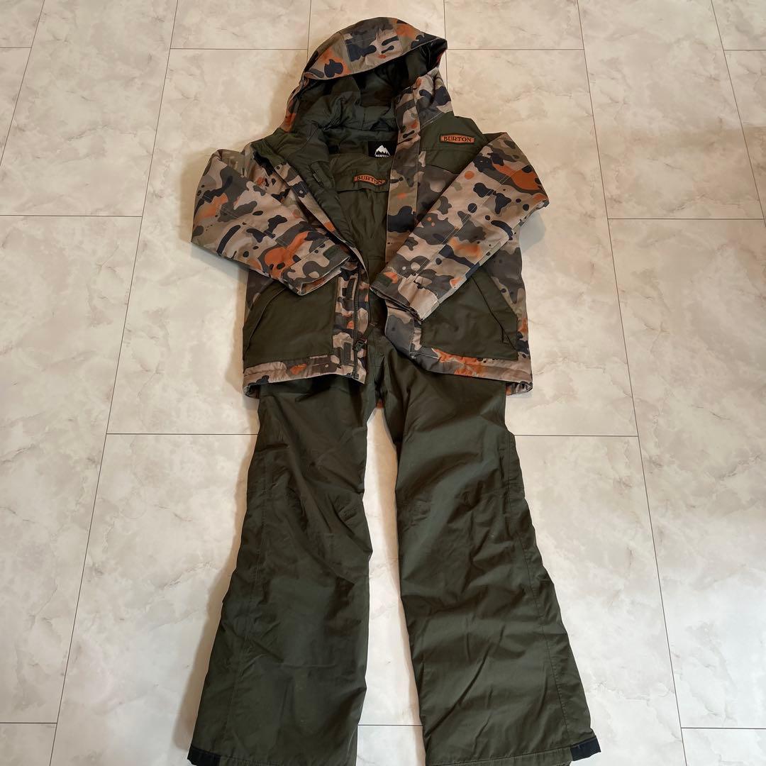 Burton 迷彩 スノーウェア ジャケットとパンツセット