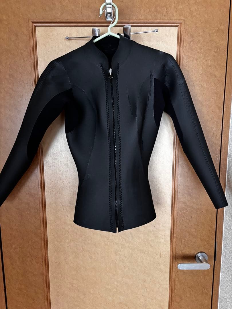 レディース☆美品CRAFTSMAN ブラック フルジッパータッパー