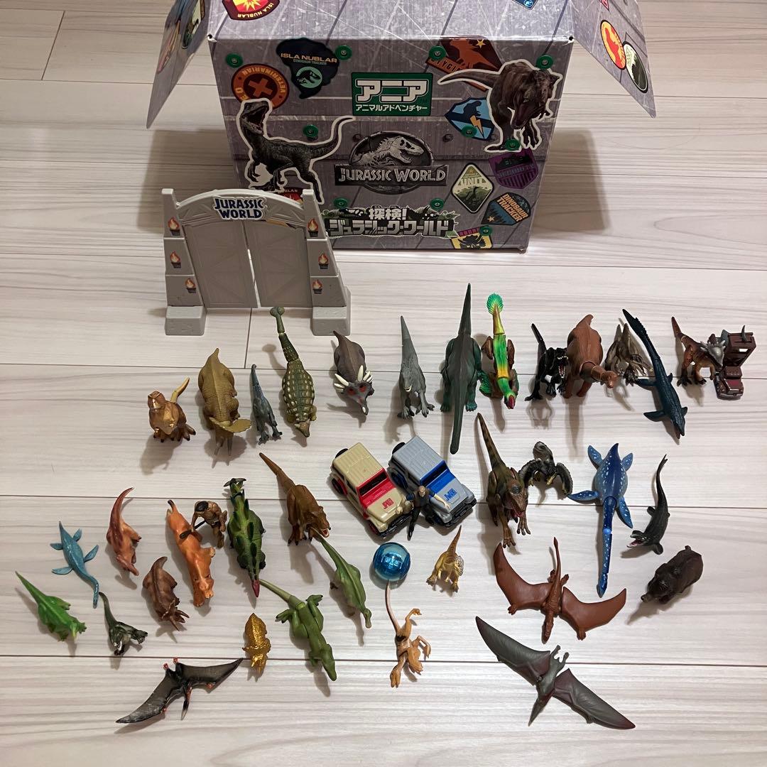 アニア 探検！ジュラシック・ワールド　プレイセット　フィギュアセット　アニア