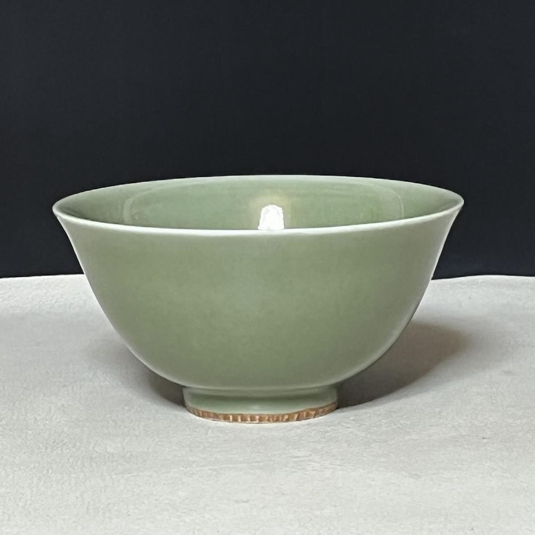 三代 諏訪蘇山 茶道具 嵯峨青磁 菊紋 茶碗 共箱 さが御所印 【k3219】