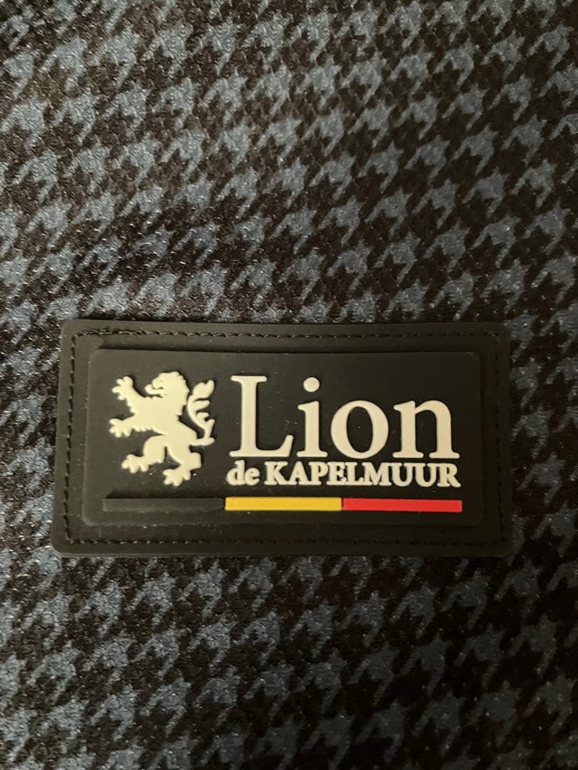 新品　Lion de Kapelmuur サイクルジャケット ブラックＬ