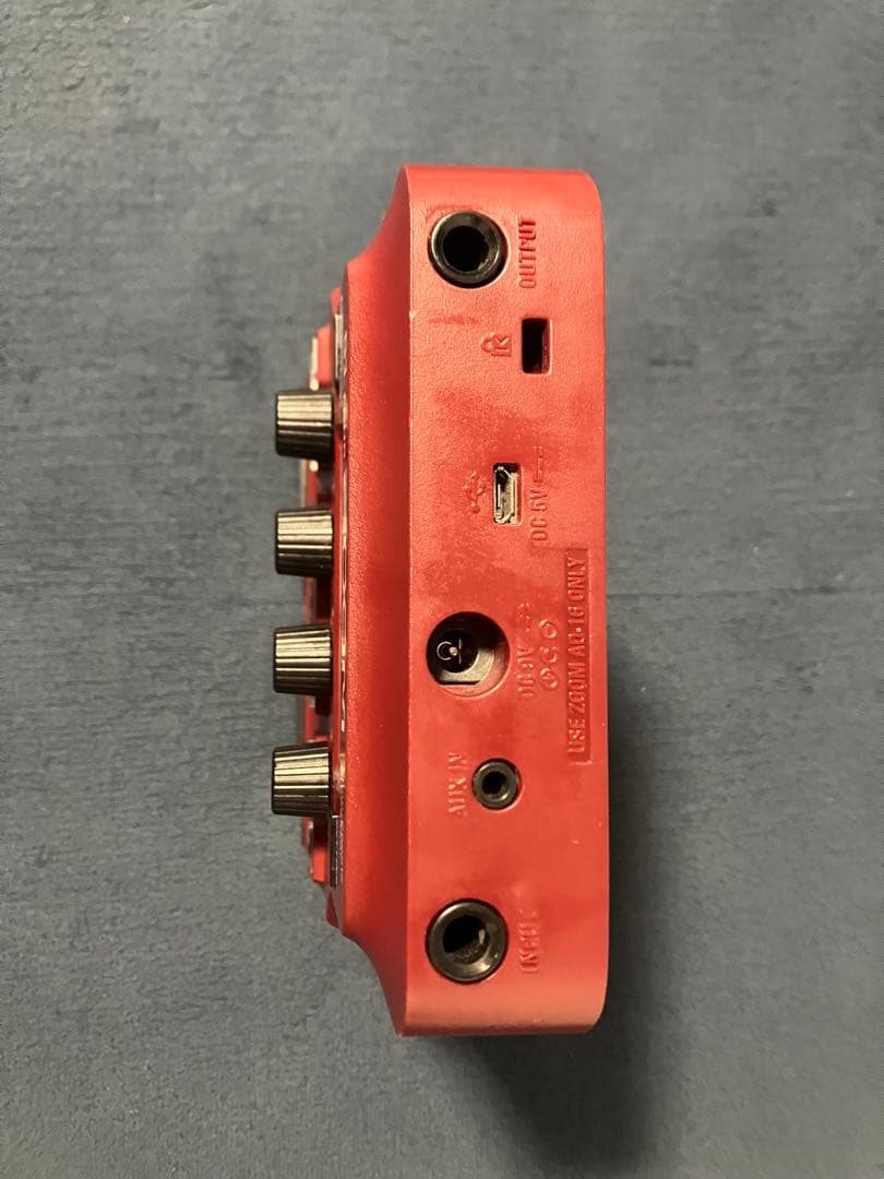 ZOOM B1 FOUR ベース用マルチエフェクター