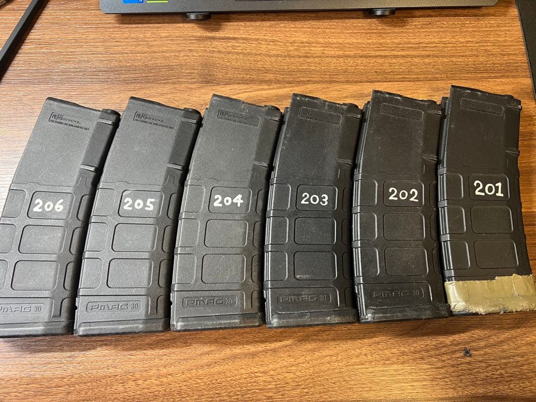 東京マルイ　次世代電動ガン　M4 magpul PTS PMAG 6本セット