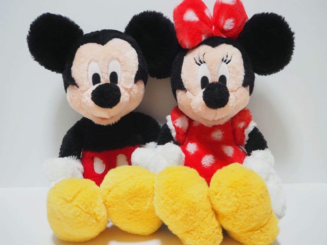 完売品　ディズニー ミニー ミッキー フラッフィープラッシー ぬいぐるみ