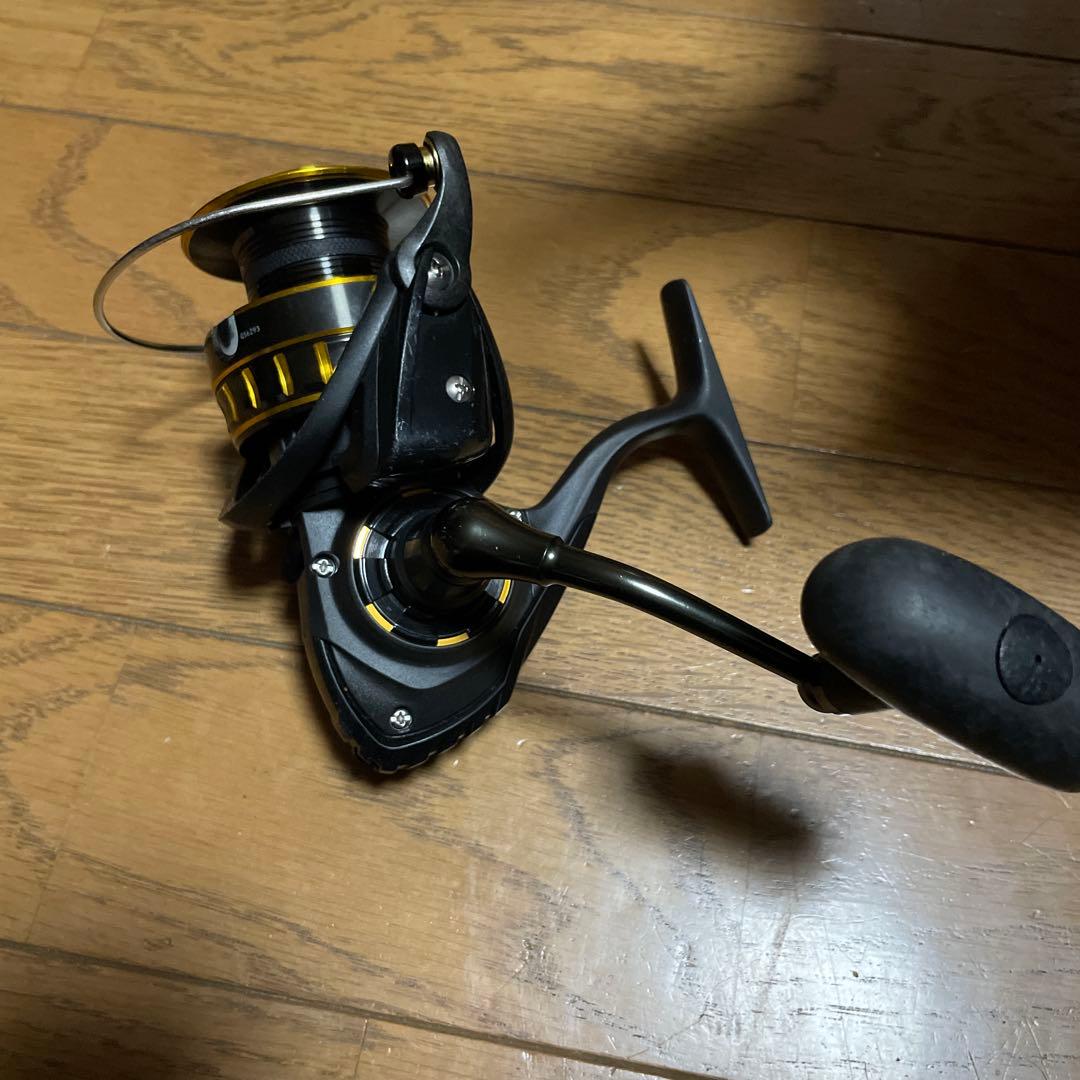 ダイワ　DAIWA　スピニングリール　BG4000H