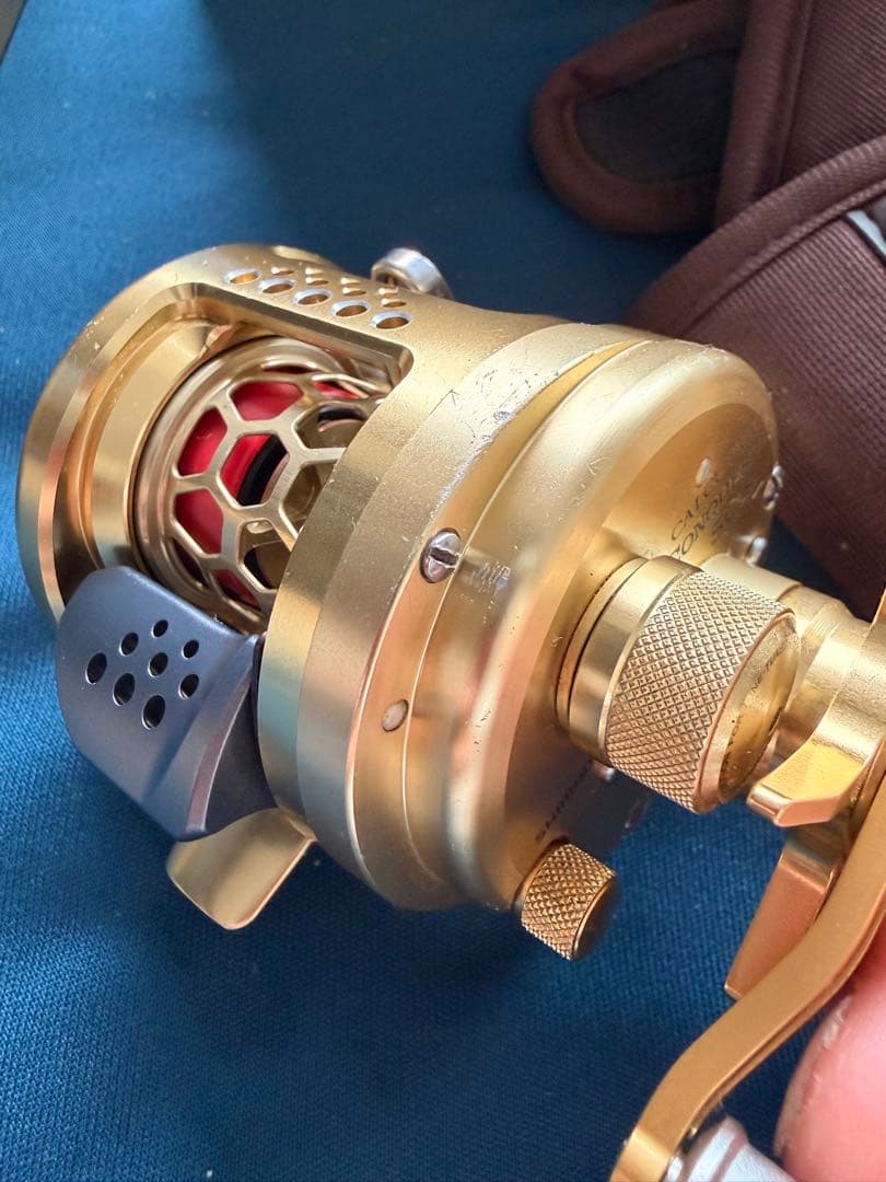 リール SHIMANO CALCUTTA CONQUEST 50S