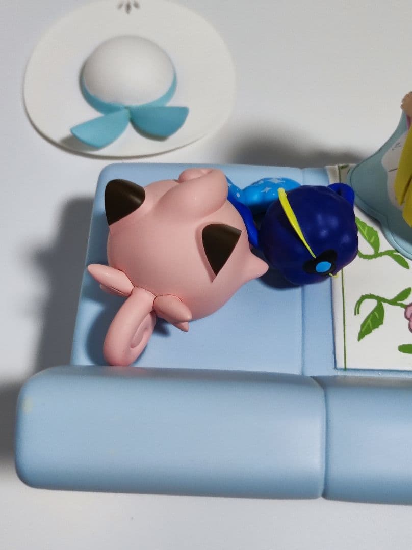 オルゴール リーリエ ＆ コスモッグ ピッピ人形